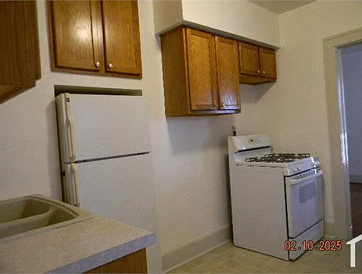 2111 Slauson Ave — Photo 1
