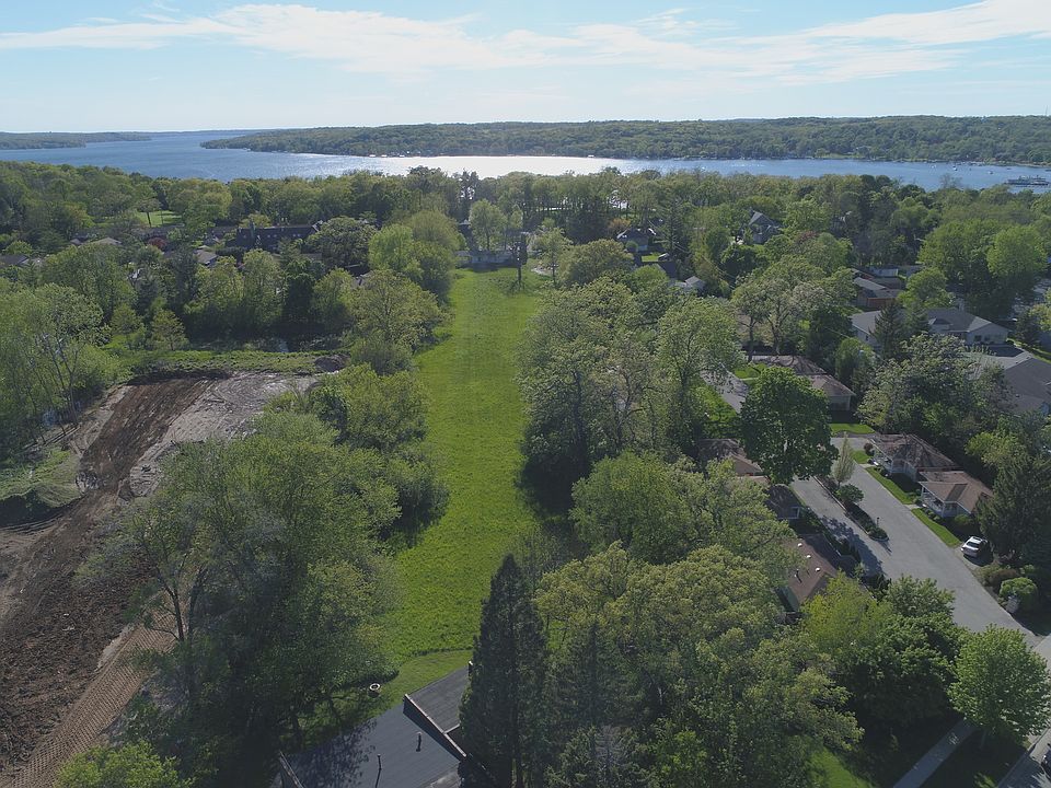1st image of 691 S Lake Shore Dr