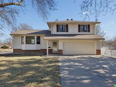 4905 S 95th Cir, Omaha, NE, 68127