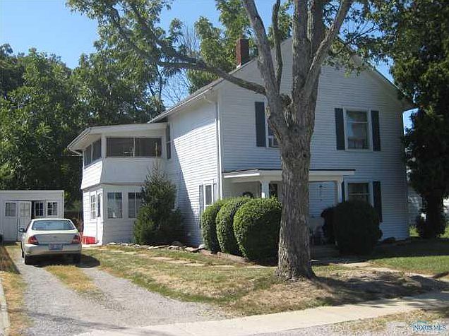1st image of 128 Blakeslee Ave