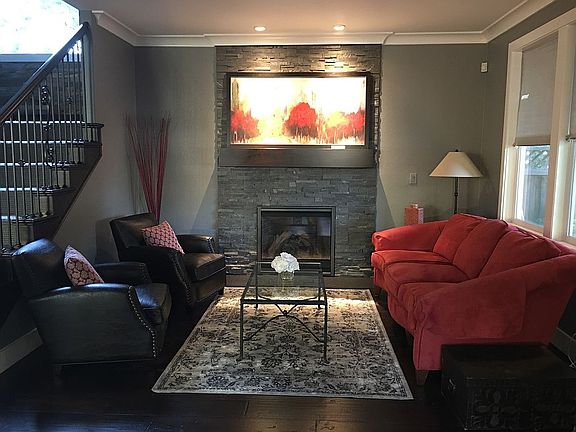 2nd image of 1040 Broadway Ave