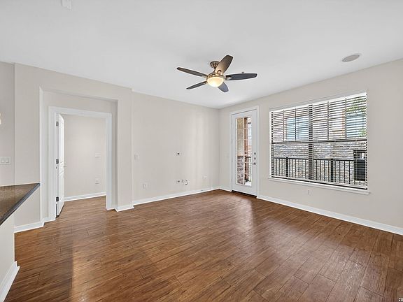 5th image of 7342 Oak Manor #1104
