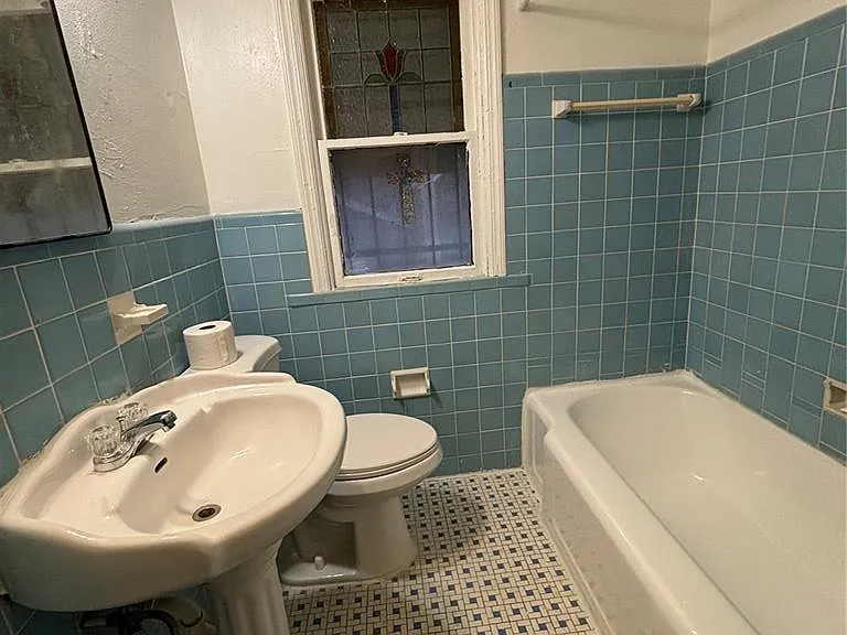 5916 Alpha Ave — Photo 9