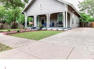 2017 Grainger St, Fort Worth, TX 76110