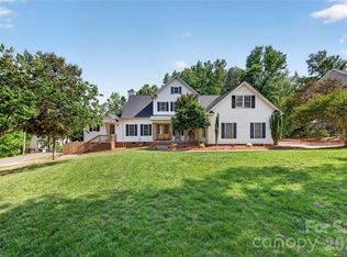 8628 Brookgreen Dr, Mint Hill, NC 28227