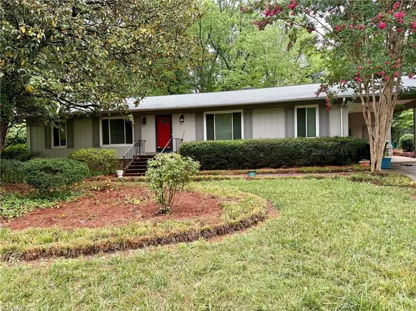 1902 Tennyson Dr, Greensboro, NC 27410