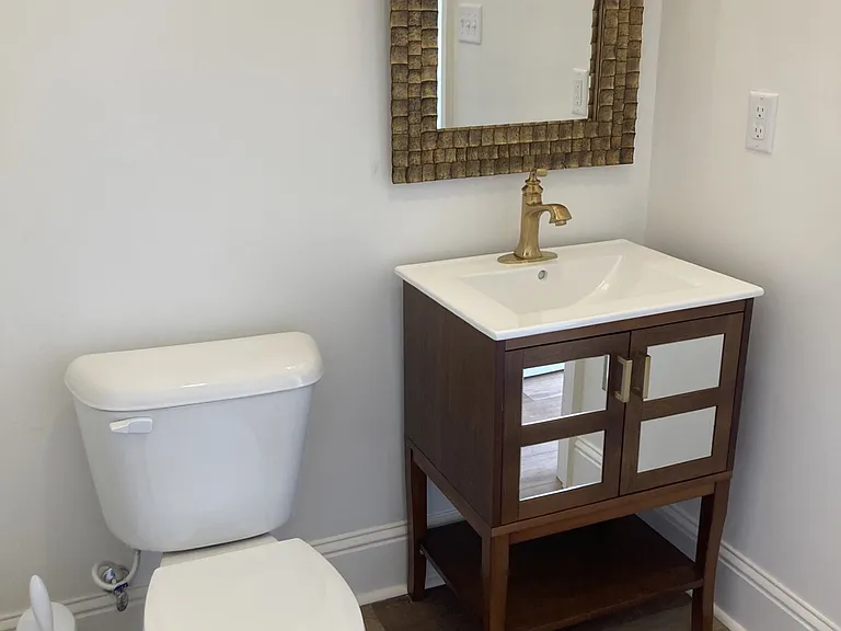115 Shirekeep Ln — Photo 3
