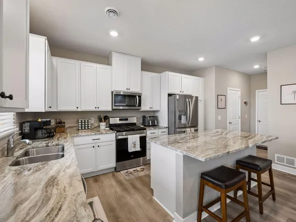 6592 Genevieve Trl S, Cottage Grove, MN 55016