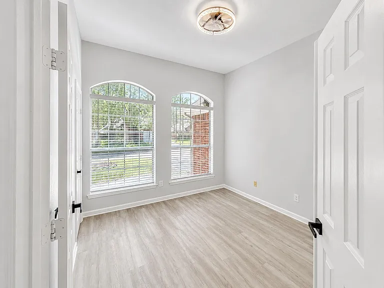 22 Cypress Bayou Ct — Photo 17