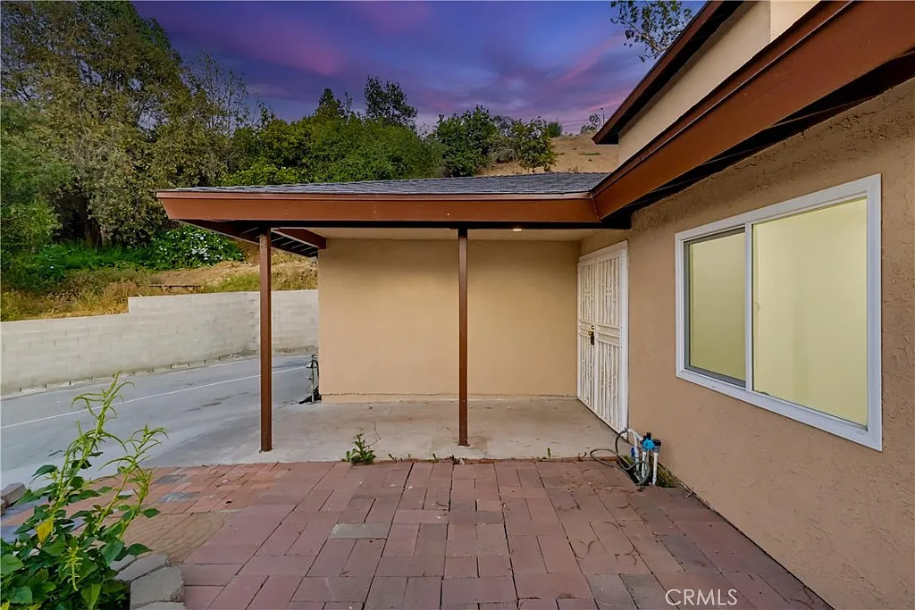 4 bed, 2915 sqft, $5,100 — Photo 3