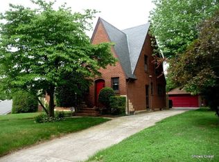 936 Old Country Club Rd NW, Roanoke, VA 24017