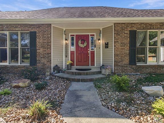 15th image of 5005 Dogwood Cir