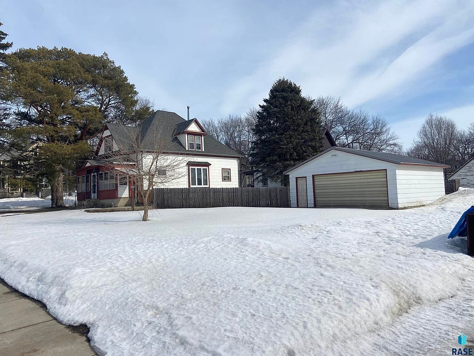 220 N Kimball St, Canton, SD 57013 Zillow