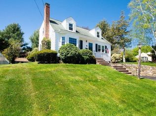 12 Greenleaf Rd, Norwood, MA 02062