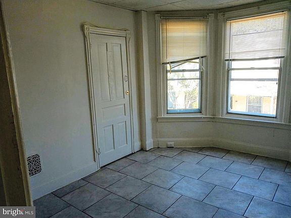 2nd image of 3032 N Swanson St
