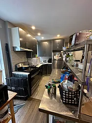 Rented by R New York