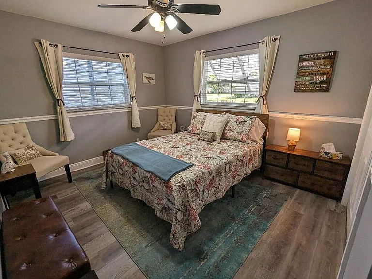 Queen Bedroom