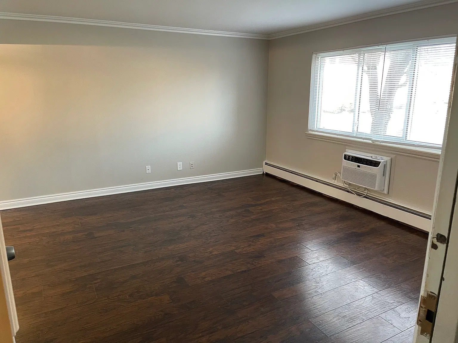 801 Plate St — Photo 3
