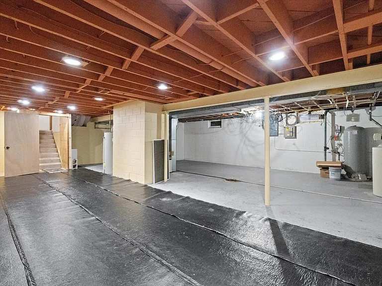 9041 N Rexleigh Dr — Photo 18