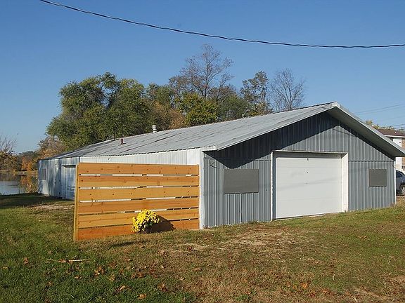 3rd image of 9-14 Sunset Dr