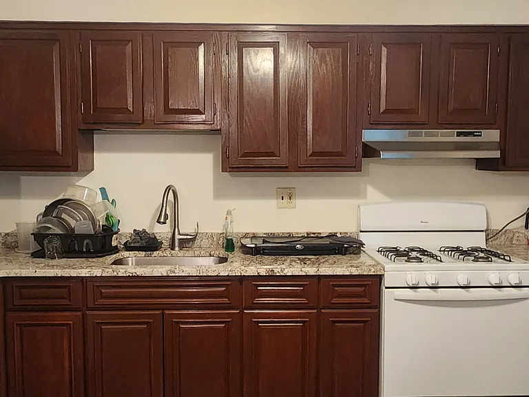 387 Union Ave #2 — Photo 2