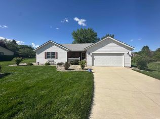 4124 W Briar Gate Dr, Bloomington, IN 47404