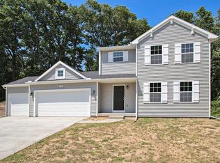 5441 E Karen Ct, Stevensville, MI