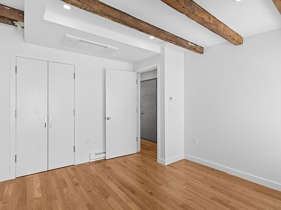 4th image of 64 Greenwich Ave #3