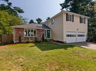70 Manor Ave, Wellesley, MA 02482