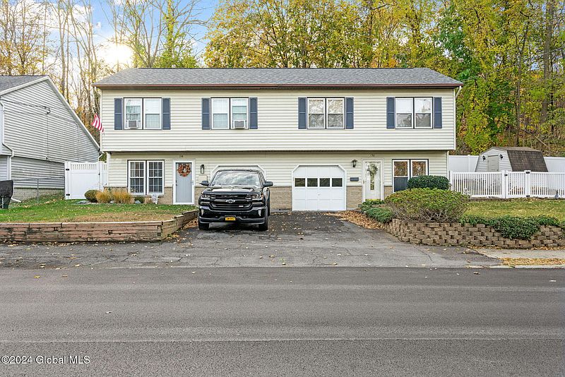 4th image of 156 Central Avenue