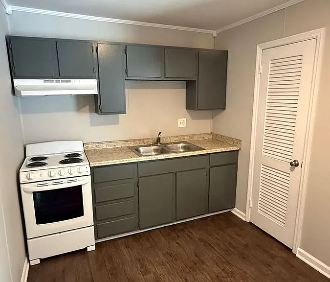 1708 Jennifer Road — Photo 62
