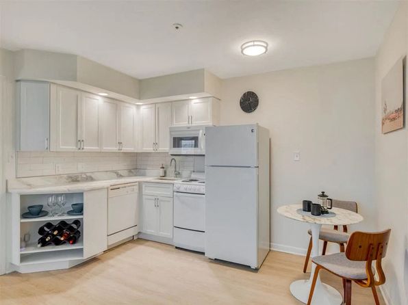 1380 Piccard Dr APT 144