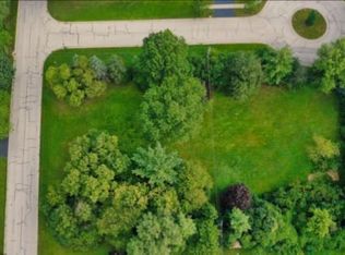 1133 N Grove Ave, Palatine, IL 60067