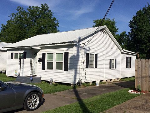 3rd image of 1035 Walton St