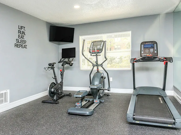 Villas at Deer Park Apartments — Photo 14