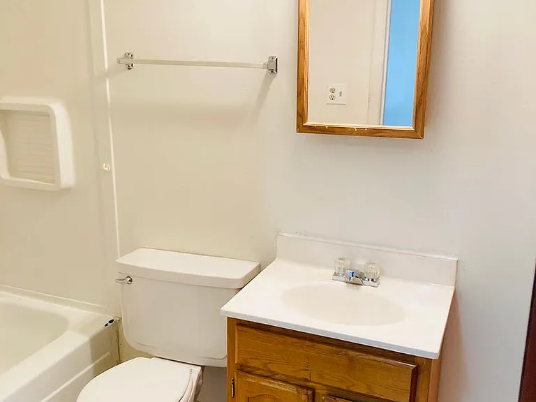 215 E Grandview Dr #2 — Photo 8
