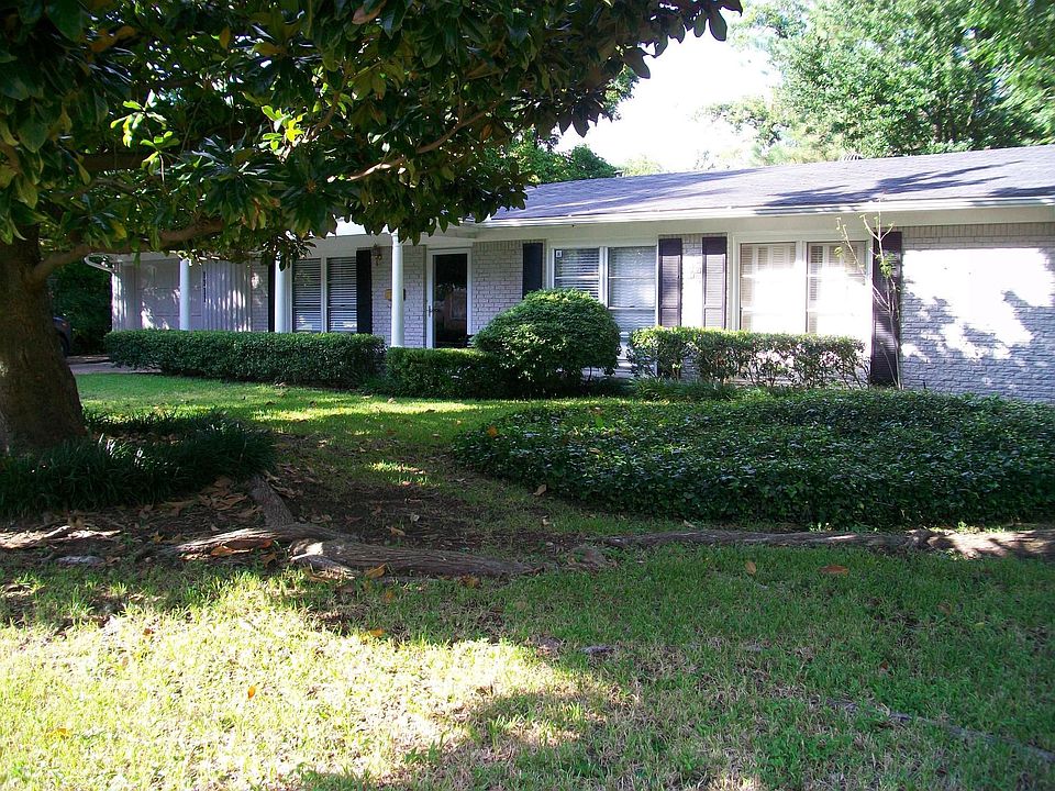 1111 W. Lovers Lane