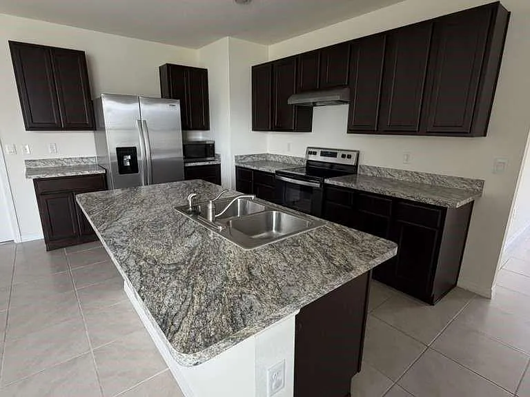 1511 Catbriar Way — Photo 4