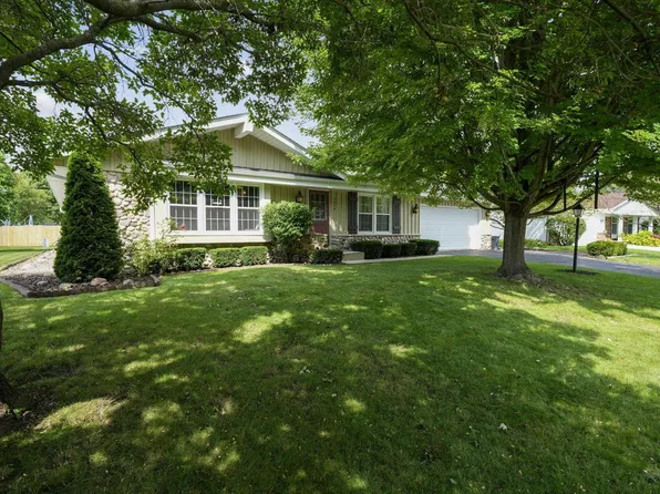 3474 Oak Tree LANE, Racine, WI 53405