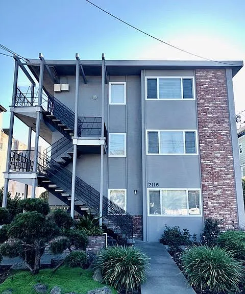 2116 Santa Clara Ave #K — Photo 1