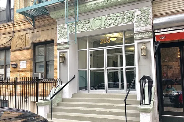 Rented by Living New York | media 16