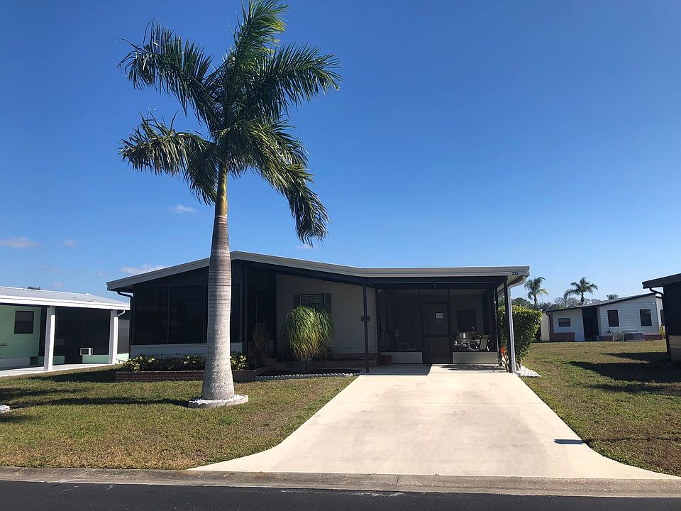 1st image of 26297 Lexington Dr