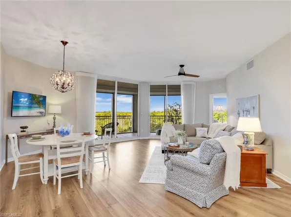 1001 Arbor Lake DR #102, NAPLES, FL 34110