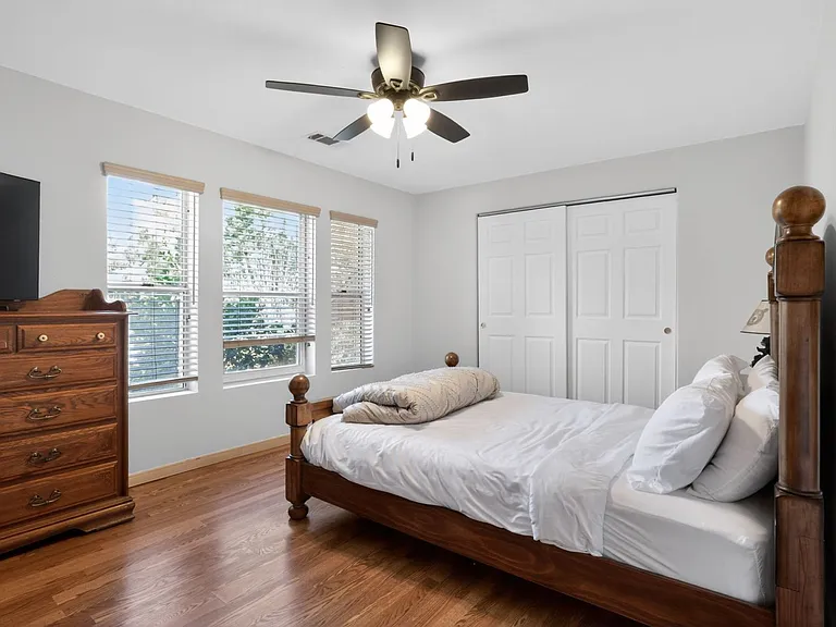 1401 Zion Way — Photo 17