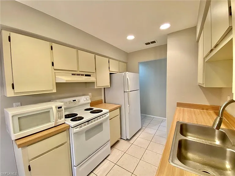 13128 Langton Ct — Photo 8