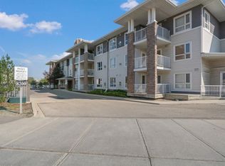 8200 W 4th St NE #302, Calgary, AB T3K0K5