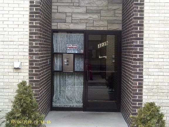 3rd image of 3239 S 50th Ct APT 201