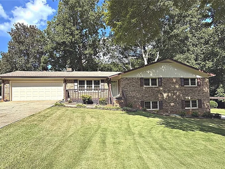 5198 Two Branches Ct SW — Photo 1