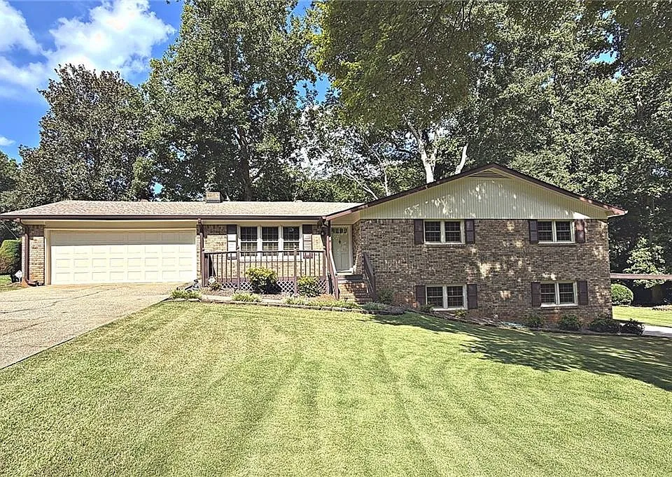 5198 Two Branches Ct SW