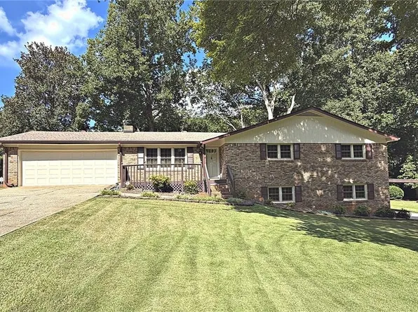 5198 Two Branches Ct SW, Mableton, GA 30126